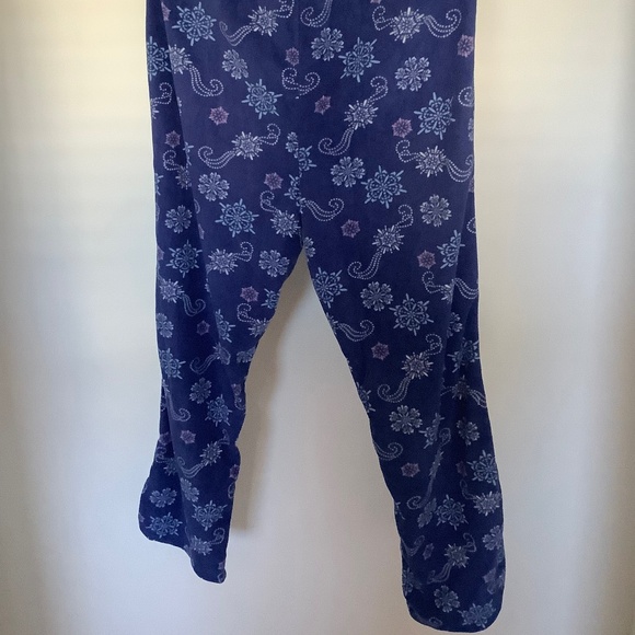 🌹2 for $15🌹 Northern Reflections Adult size L - Picture 2 of 4